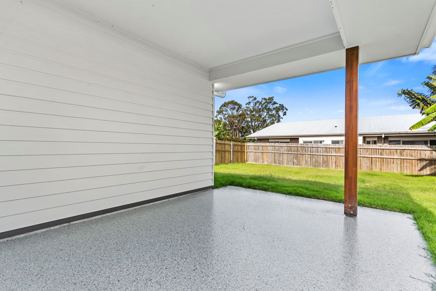 Urangan, Hervey Bay QLD - Robust Duplex (Villa One) — Home image 4