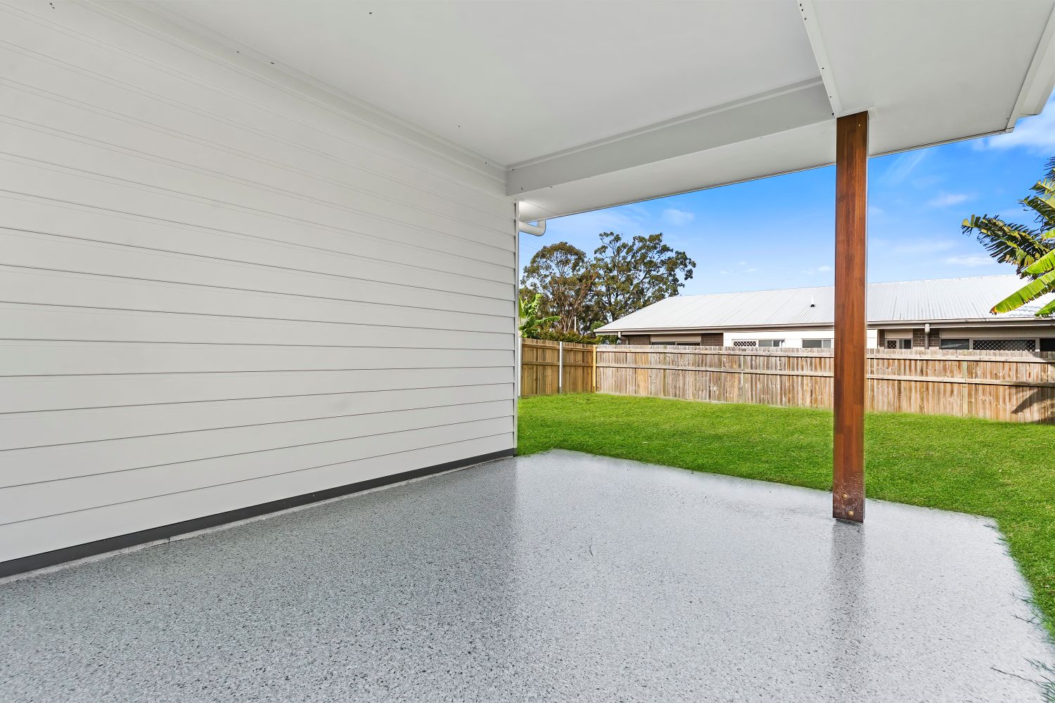 Urangan, Hervey Bay QLD - Robust Duplex (Villa One) — Home image 13