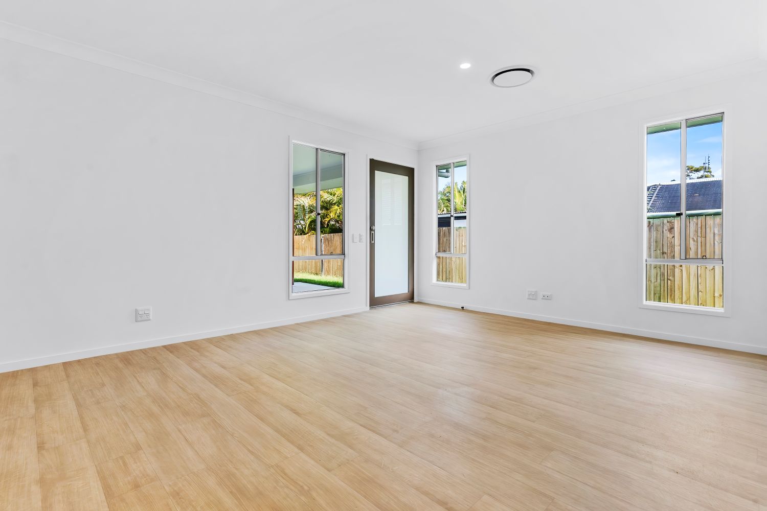 Urangan, Hervey Bay QLD - Robust Duplex (Villa One) — Home image 31