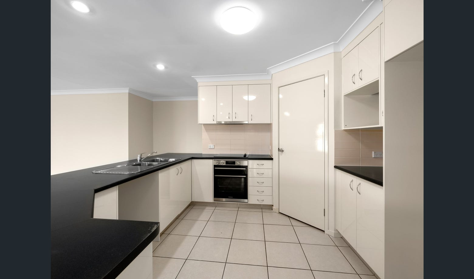 Tailored Comfort and Modern Living: Your SIL Home Awaits — Home image 2