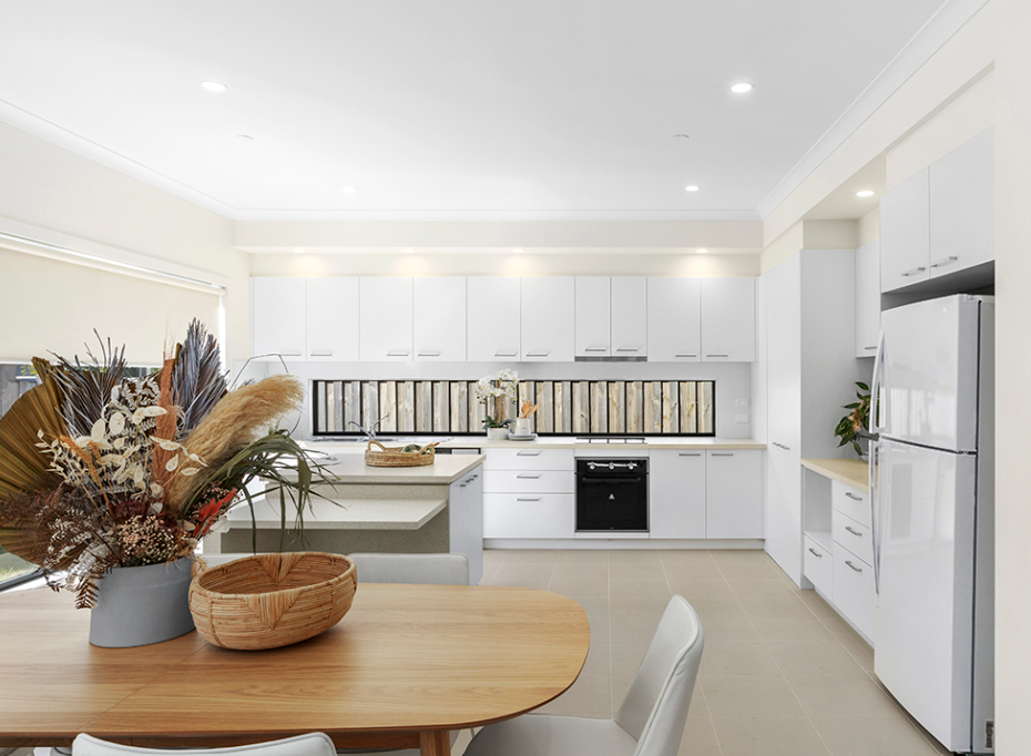 Mickleham – Welcoming HPS/IL/FA Home — Home image 2