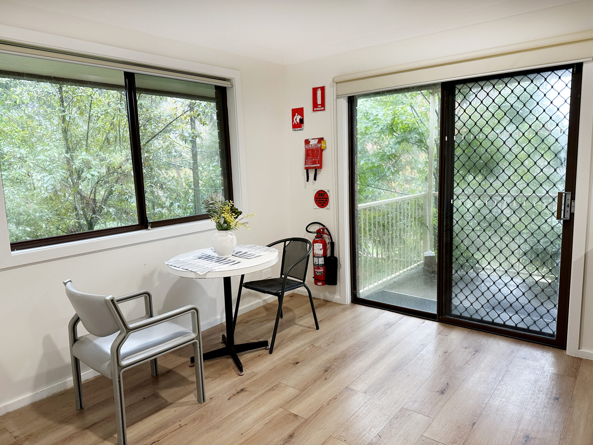 Single occupancy 2 bed villa, designed for Independent living in a great location — Home image 2