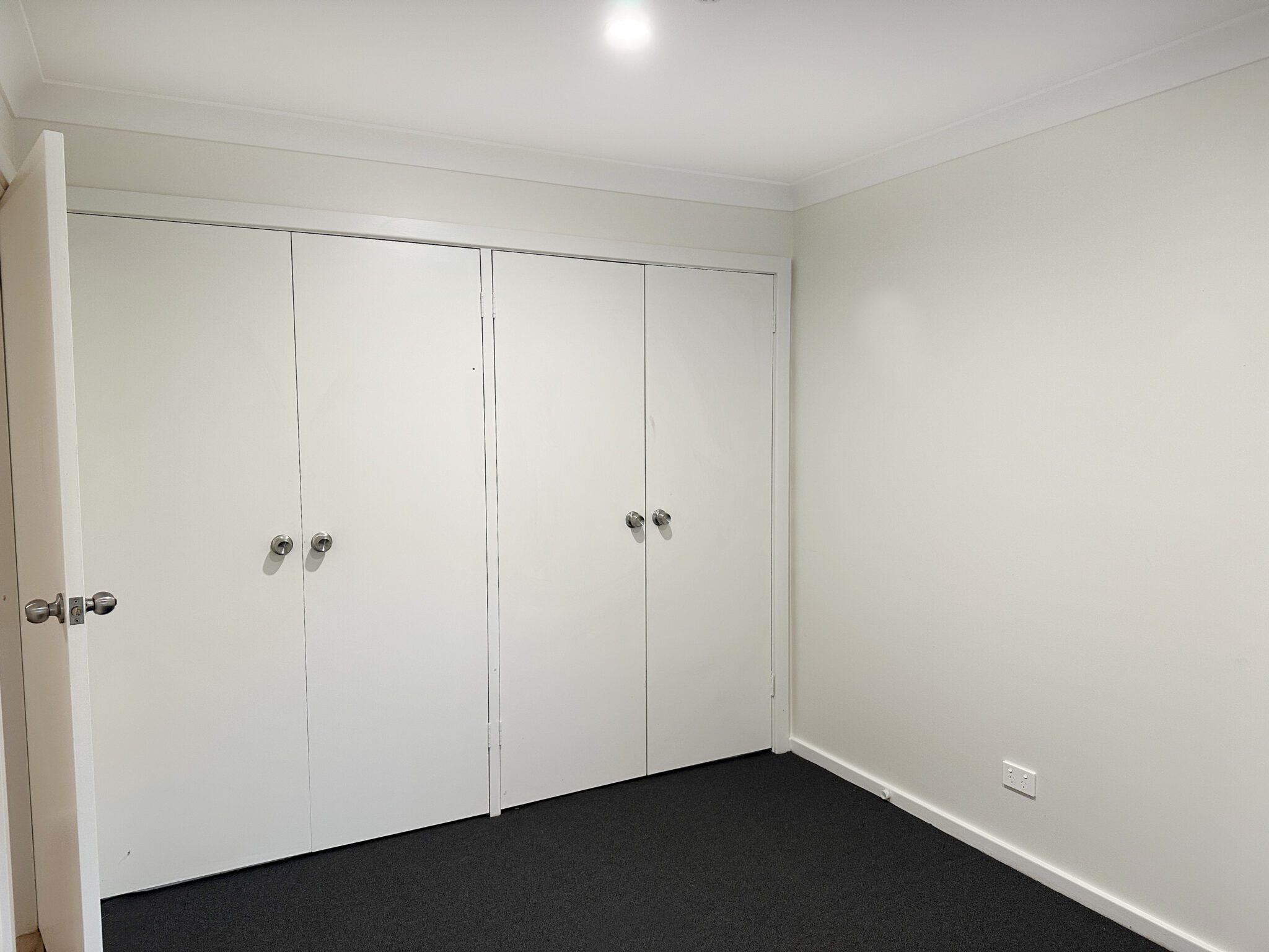 Single occupancy 2 bed villa, designed for Independent living in a great location — Home image 9