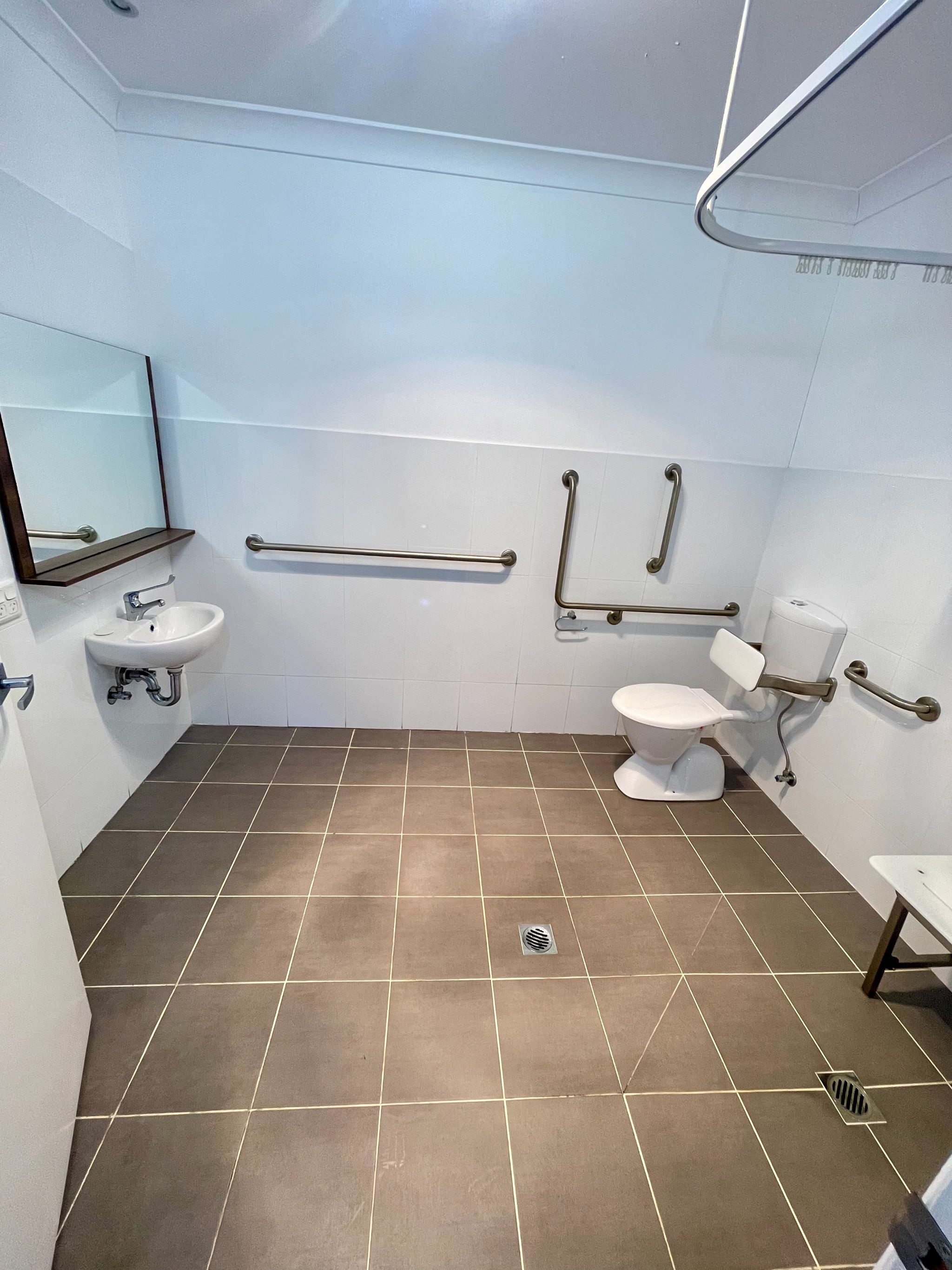 Female ONLY Wheelchair Accessible SIL, MTA Home ONE VACACNY — Home image 2