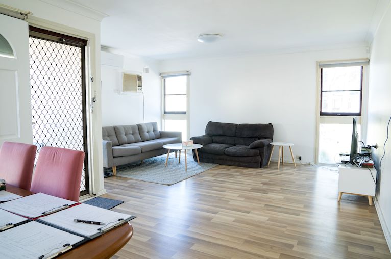 2 Bedroom Granny Flat with spacious living area — Home image 2