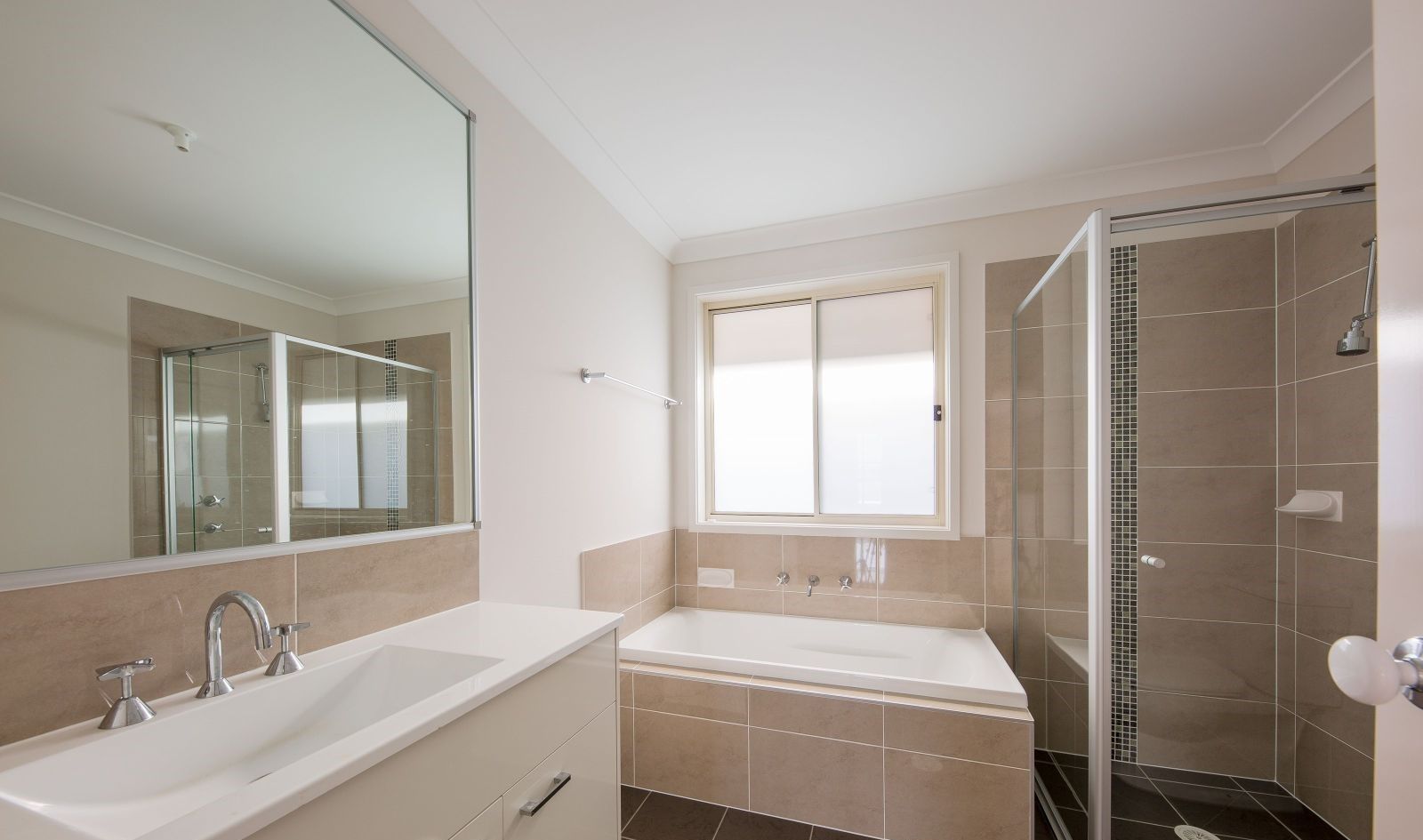 State of the Art and Modern Lifestyle, spacious, four-bedroom group homes in Oran Park NSW 2570 — Home image 5