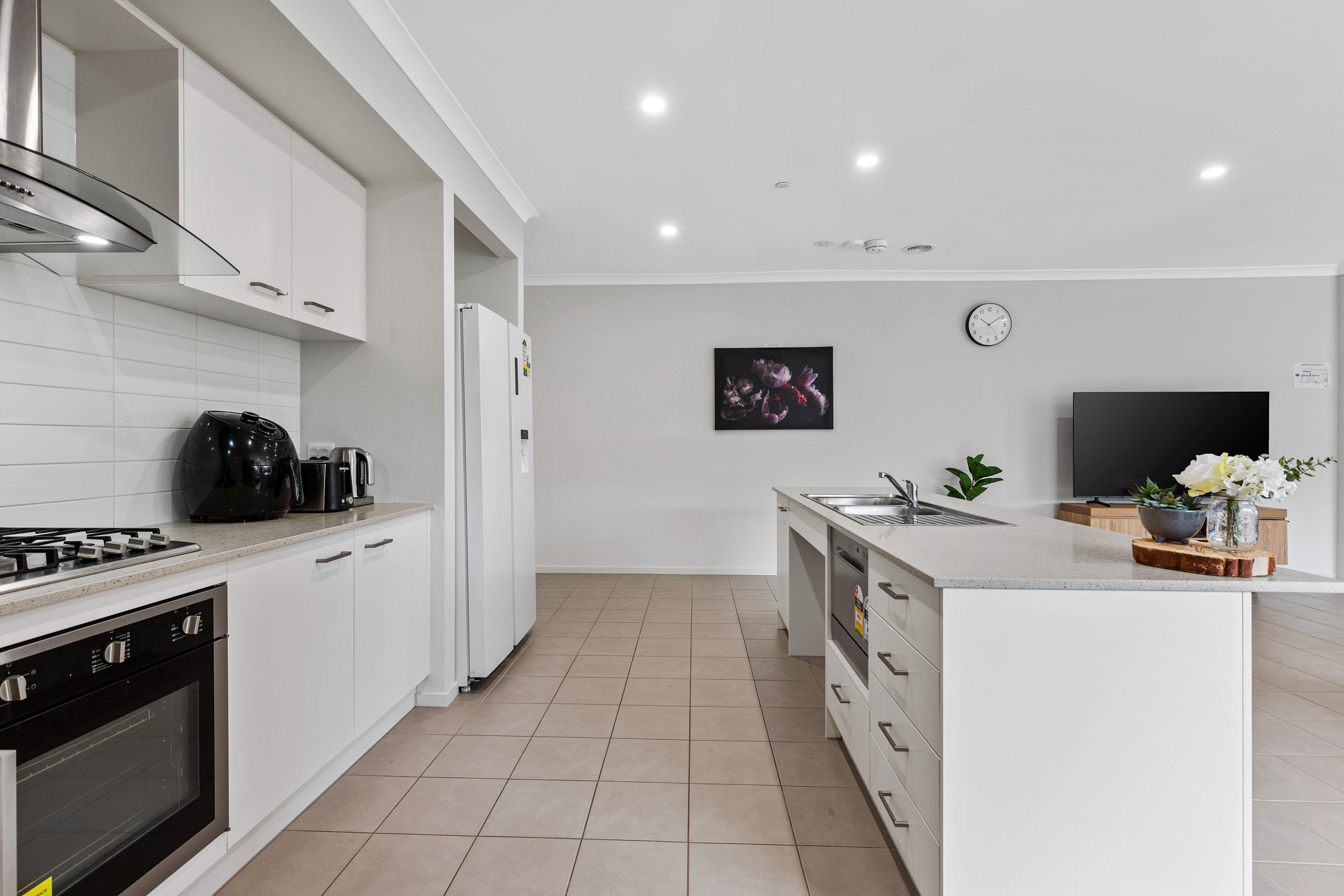 DEBONAIR HPS/FA (Female Only) - Craigieburn, Victoria — Home image 2
